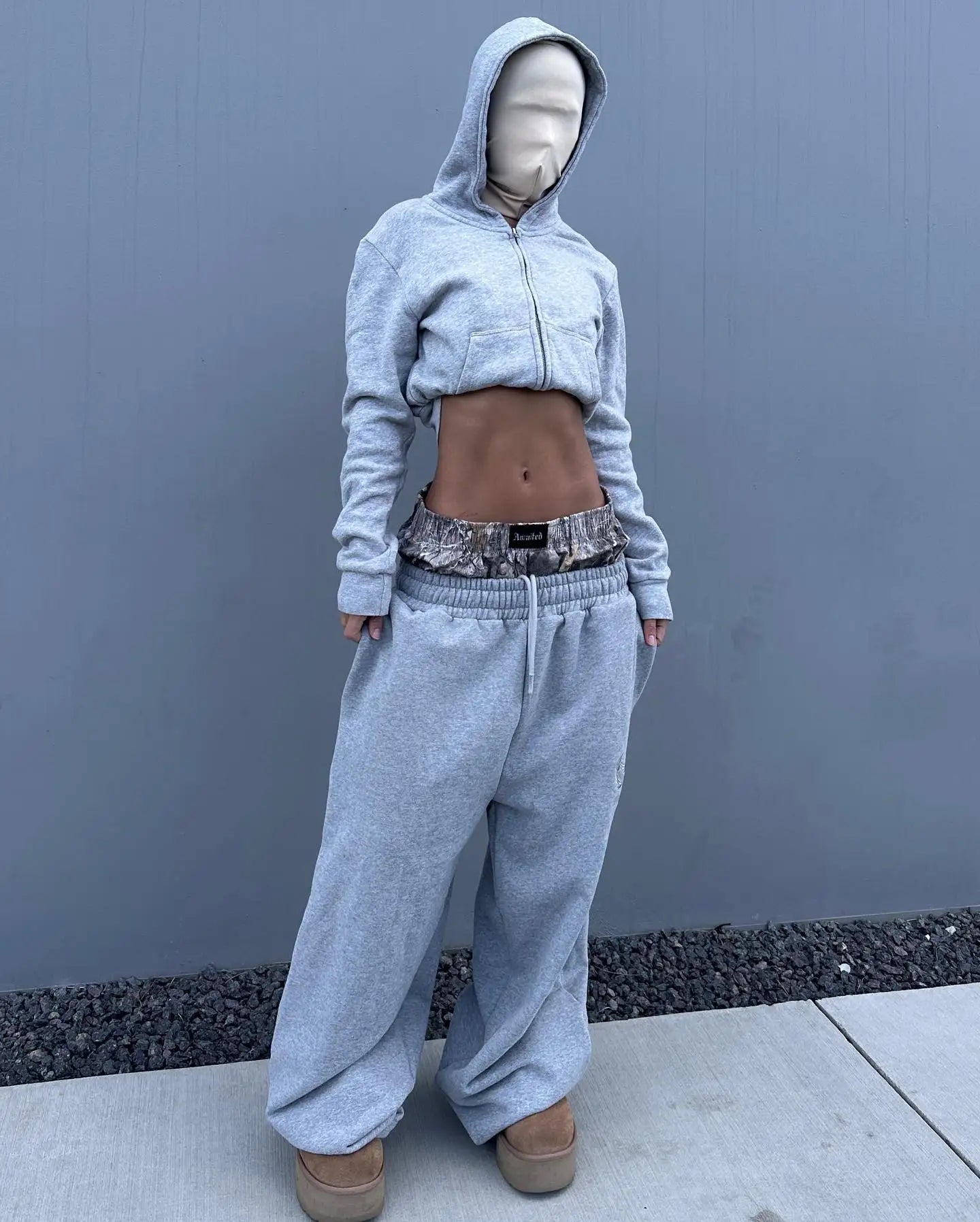 Y2K Retro Sweatpants Double Waisted Embroidered Camouflage Pattern Wide Leg Pants Men Trend Casual Streetwear Unisex Baggy Pants