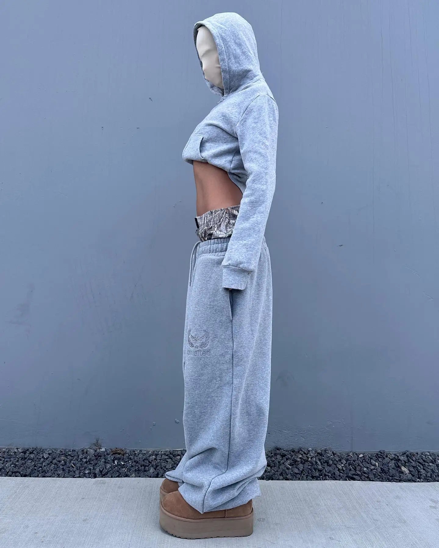 Y2K Retro Sweatpants Double Waisted Embroidered Camouflage Pattern Wide Leg Pants Men Trend Casual Streetwear Unisex Baggy Pants